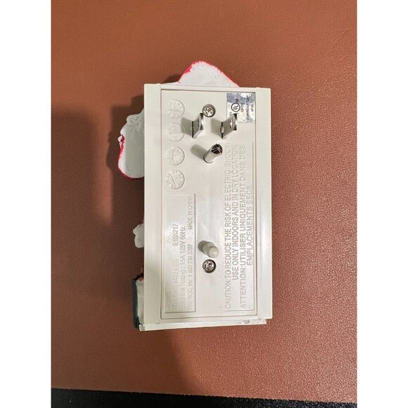 Christmas Santa Claus Stanley 6 Outlet Power Plug Adaptor Removable Face Plate - Picture 6 of 6